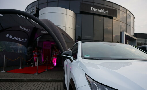 Top Lounge im Lexus Forum Düsseldorf